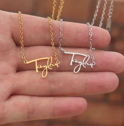 ALBUM NECKLACE